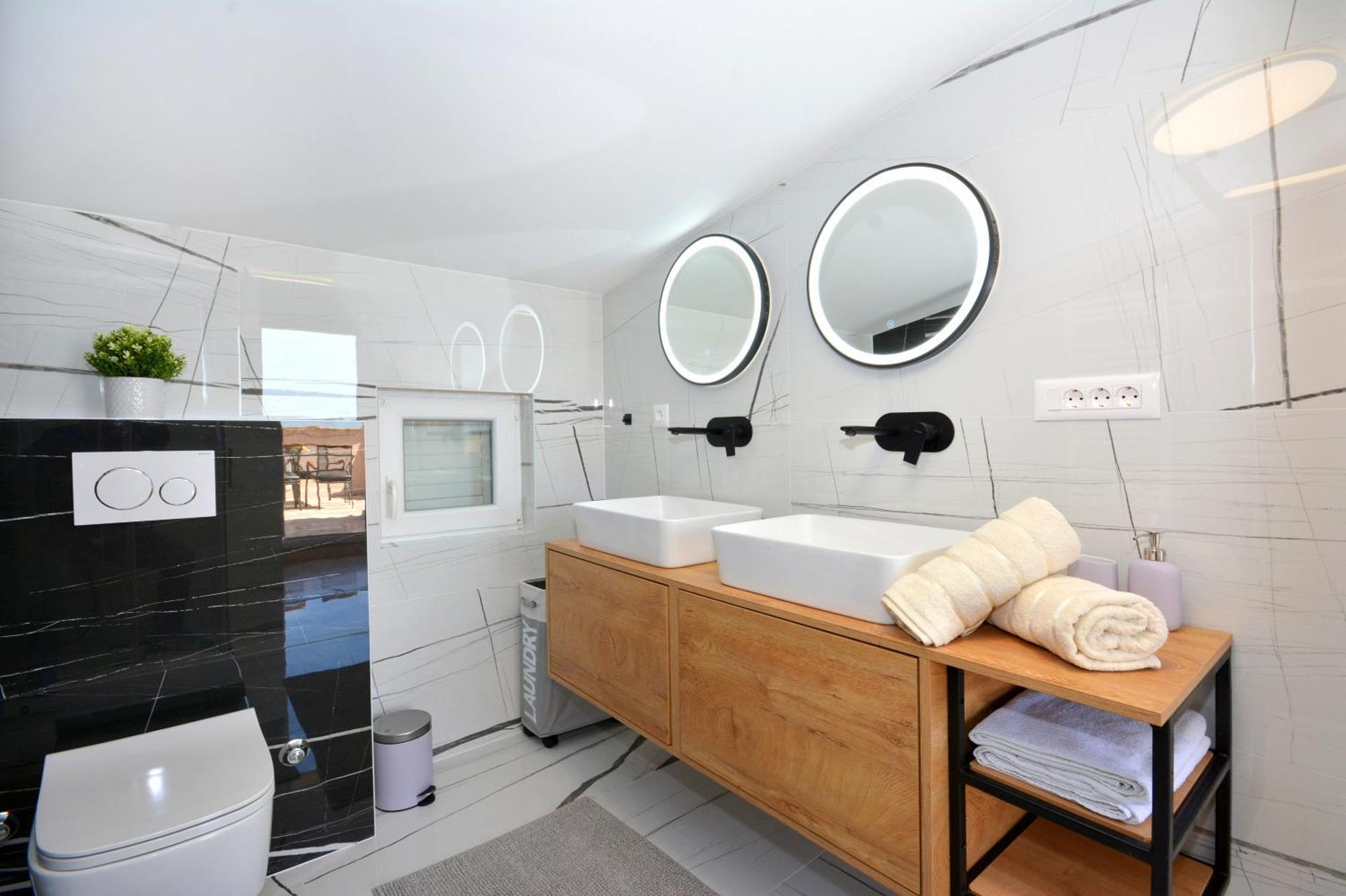 Apartments Radeljic Podstrana Exteriör bild