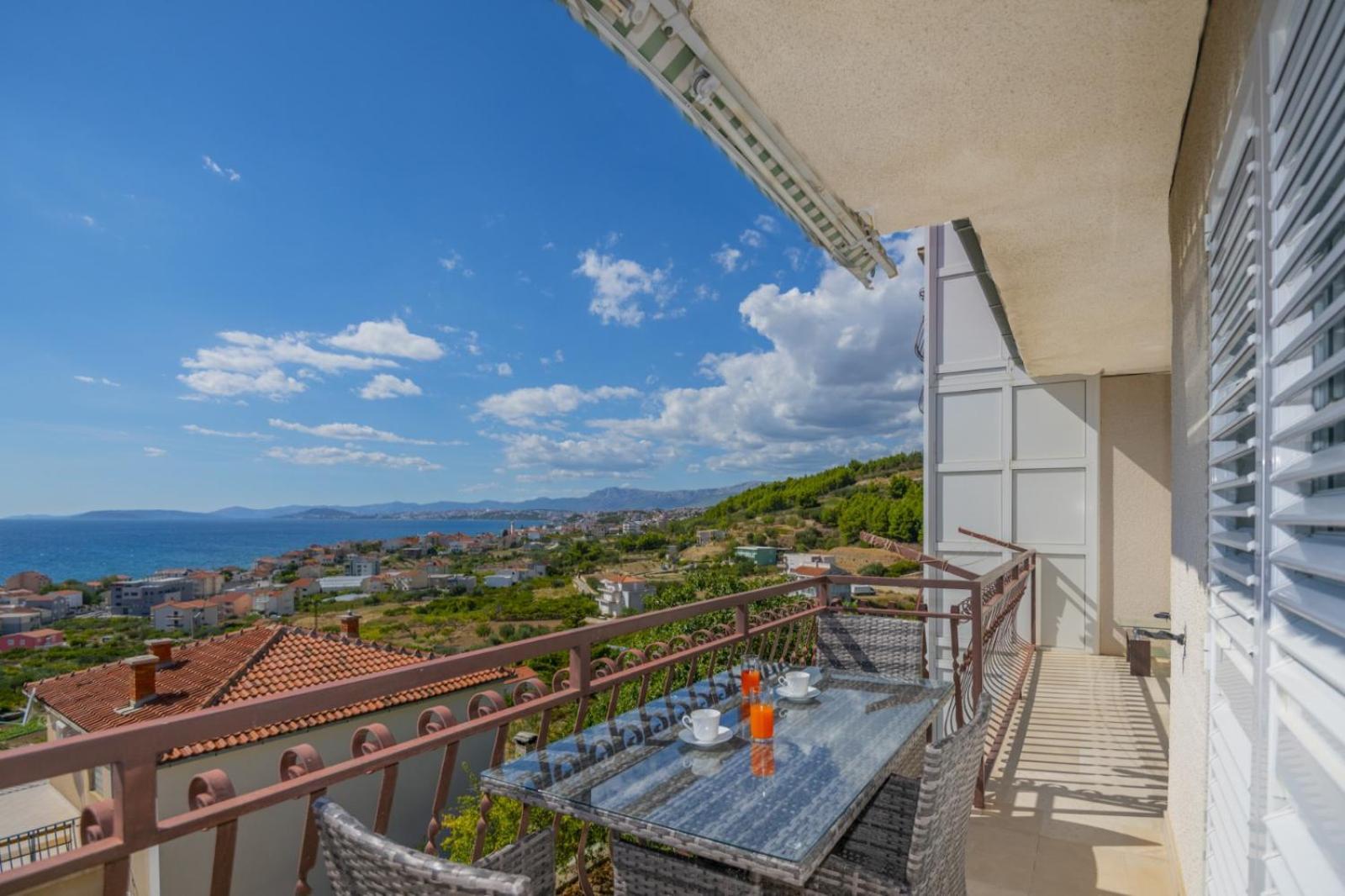 Apartments Radeljic Podstrana Rum bild